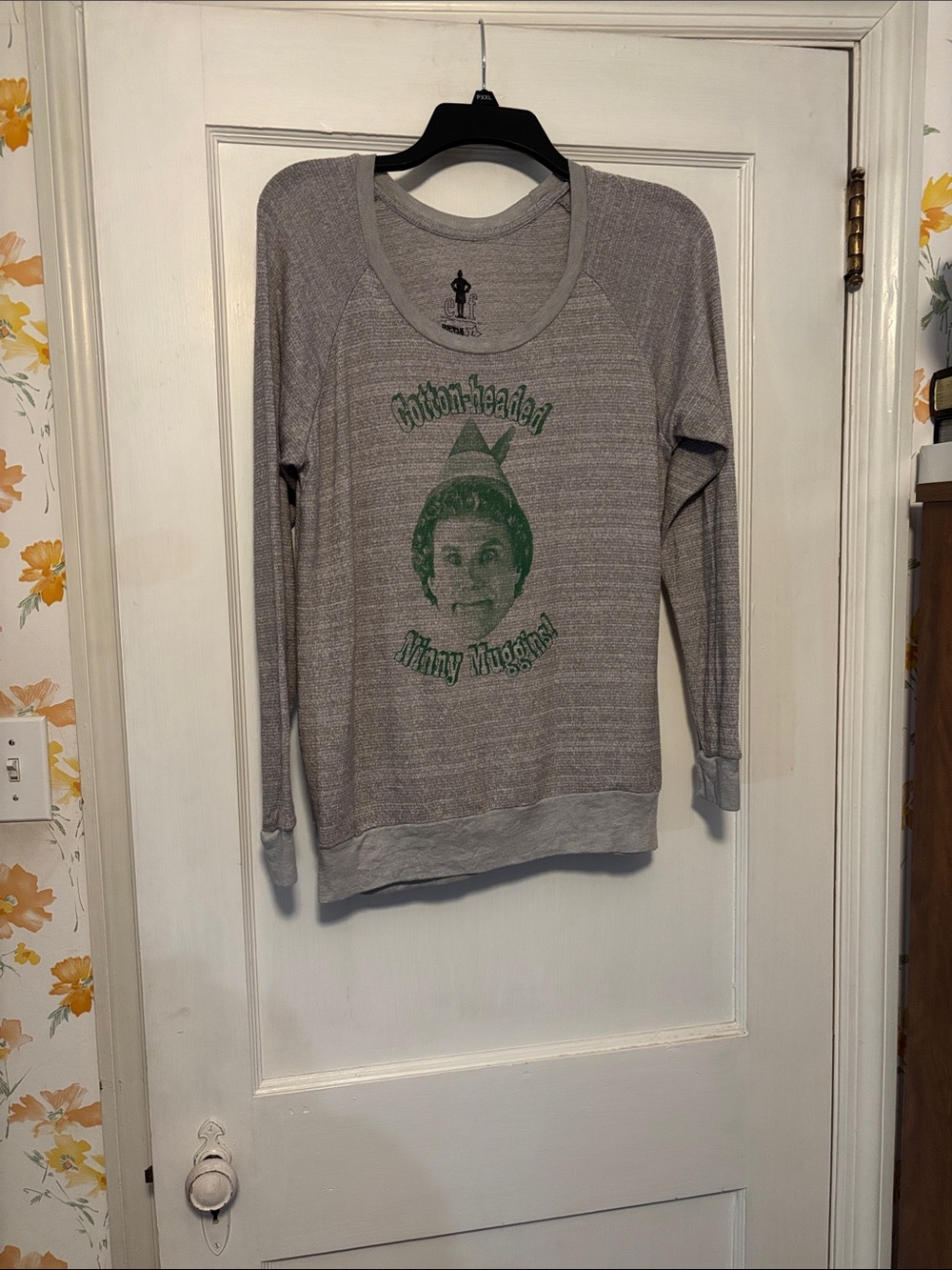 Gray Long-Sleeve Graphic Sweater with Green Print-Elf